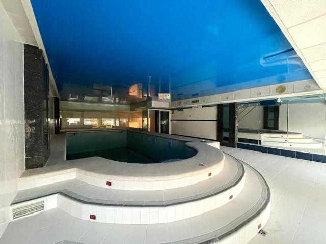 Local comercial en venta en Altea, Puerto photo 0