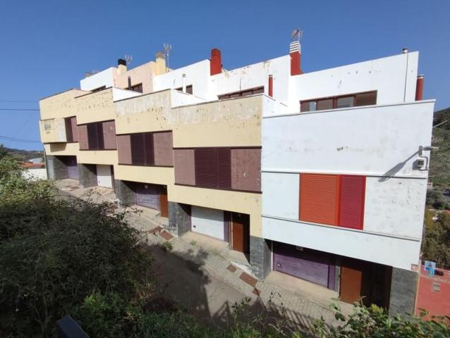 Edificio en venta en Teror, Gran Canaria photo 0
