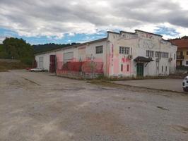 Nave industrial en alquiler en Arenas de Iguña photo 0