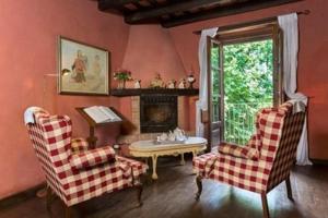 Casa con terreno en venta en la Cellera de Ter, La Selva photo 0