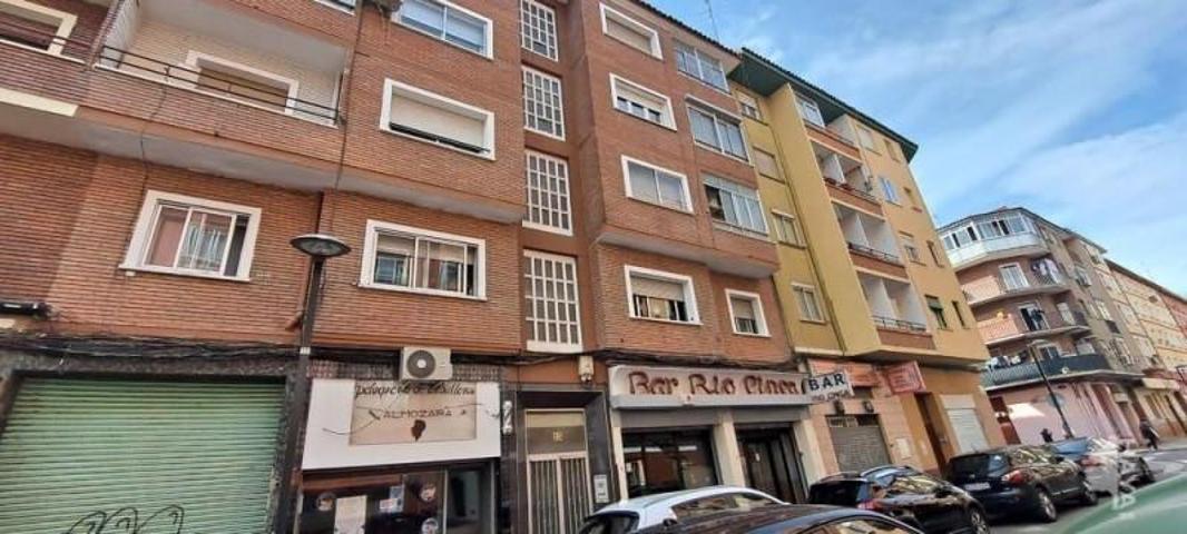 Piso en venta en Zaragoza, Delicias photo 0
