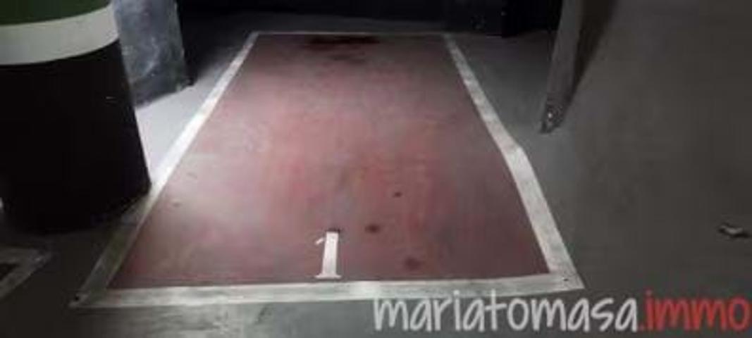 Garaje en venta en Bilbao, Bilbao photo 0