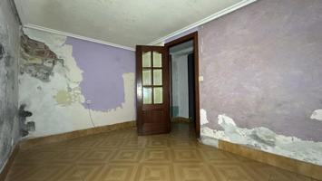 Piso en venta en Beasain, Centro photo 0