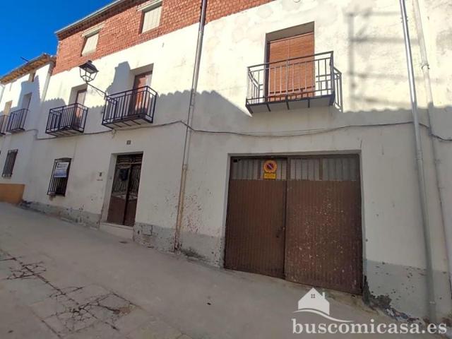 Chalet en venta en Baeza, Calle Horno Benavides, 23440 photo 0