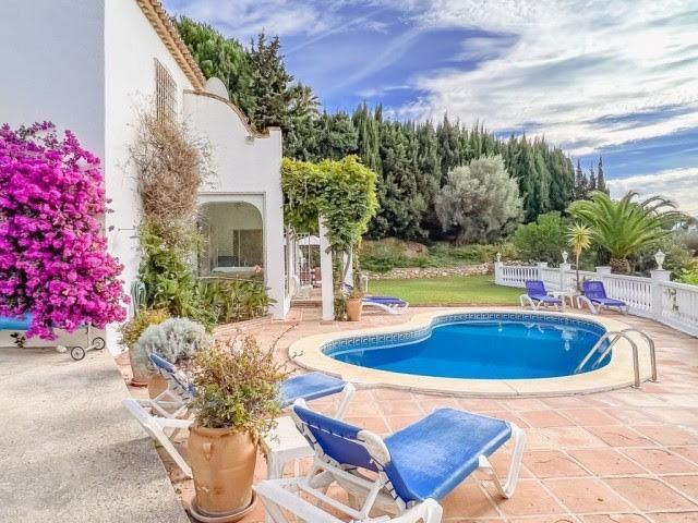 Chalet en venta en Mijas, Riviera del sol photo 0