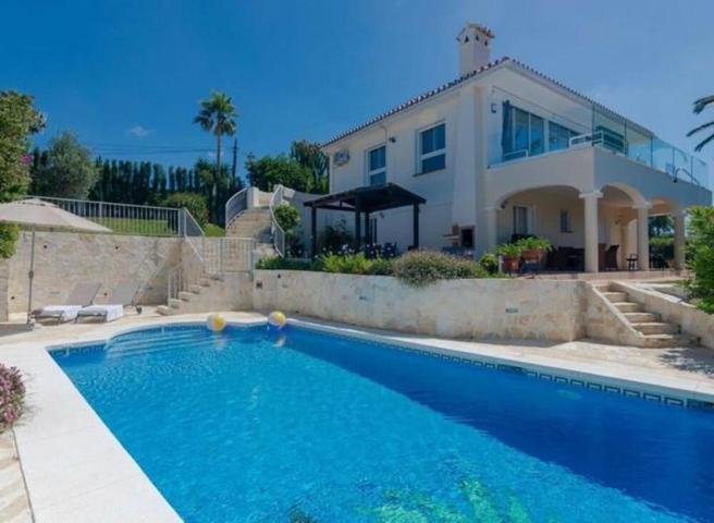 Chalet en venta en Marbella, Marbella Este - Elviria photo 0