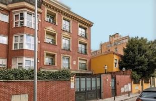 Edificio en venta en Madrid, Nueva España photo 0