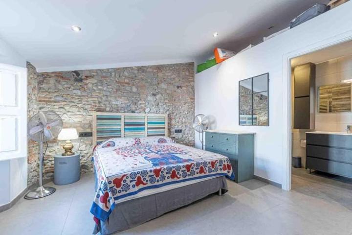 Adosada en venta en Sant Pere Pescador, Alt Empordà photo 0