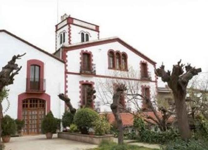 Casa con terreno en venta en Vilafranca del Penedès, Alt Penedès photo 0