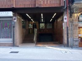 Garaje en venta en Bilbao, Abando photo 0