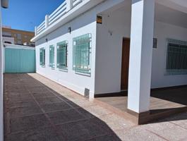 Casa en venta en Chipiona, Playa de Regla photo 0