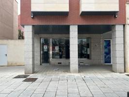 Local comercial en venta en Cistérniga, Área Metropolitana Valladolid photo 0