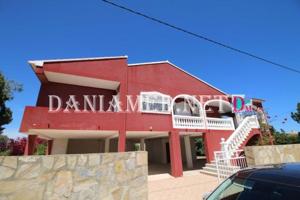 Chalet en venta en Denia, Deveses Playa photo 0