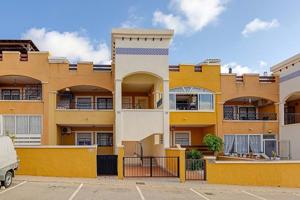 Apartamento en venta en Orihuela Costa photo 0