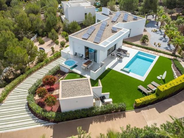 Chalet en venta en San Miguel de Salinas, Las Colinas Golf photo 0