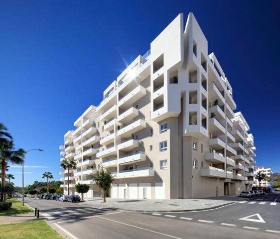 Apartamento en venta en Marbella, Nueva Andalucia photo 0