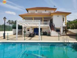 Chalet en venta en Lepe, Pinares de lepe photo 0