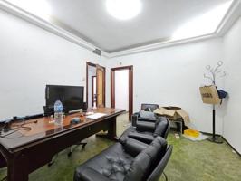 Local comercial en venta en Alcalá de Guadaira photo 0