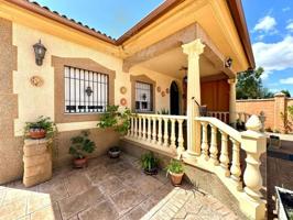 Casa con terreno en venta en Córdoba, Fontanar de Quintos photo 0