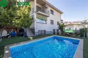 Casa en venta en Pinos Genil, Pinillos photo 0