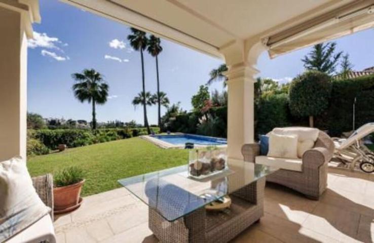 Chalet en venta en Marbella, Nueva Andalucia - Los Naranjos photo 0