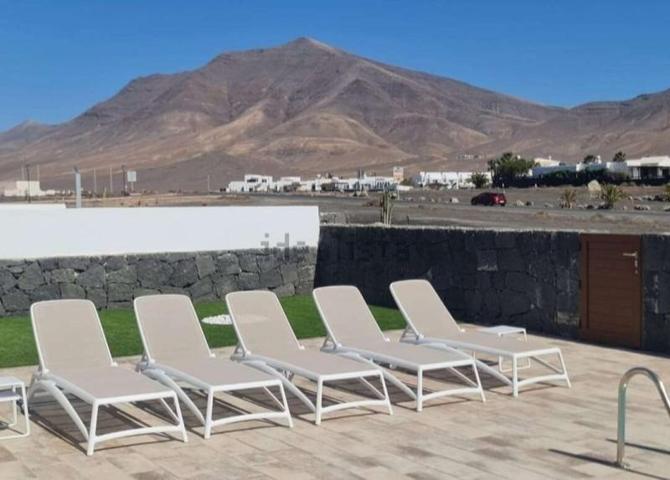 Chalet en venta en Yaiza, Playa Blanca photo 0