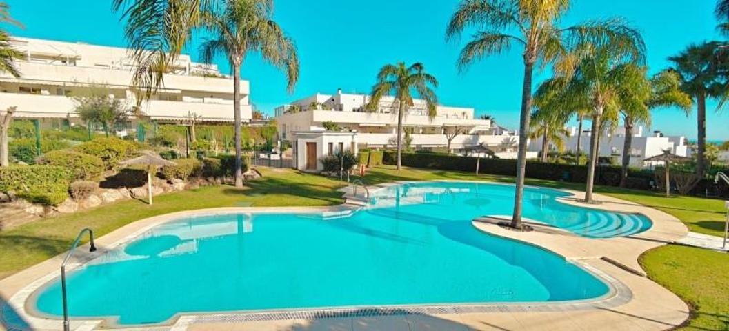 Apartamento en venta en Marbella, Nueva Andalucia photo 0