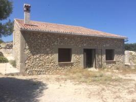 Casa con terreno en venta en Castell de Castells photo 0