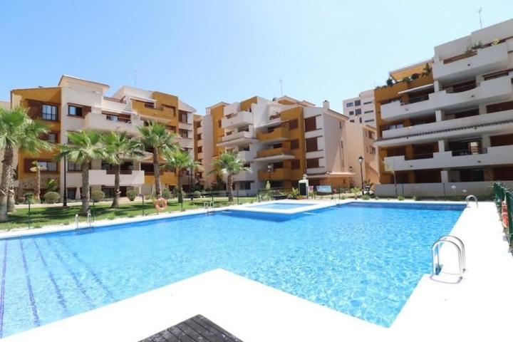 Apartamento en venta en Torrevieja, Punta prima photo 0