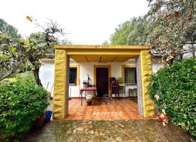 Casa con terreno en venta en Córdoba, Santa Mª de Trassierra photo 0