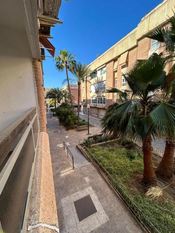 Piso en venta en Almería, Nueva andalucia photo 0