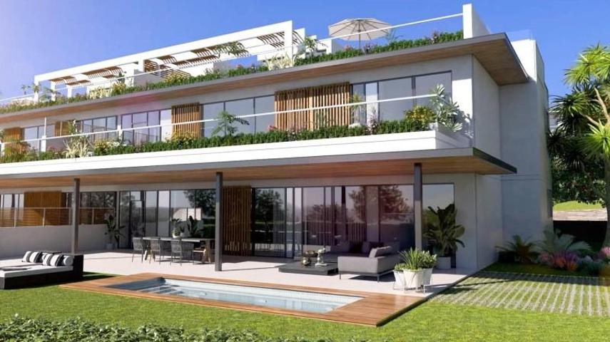 Planta baja en venta en Marbella, Bahia Marbella photo 0