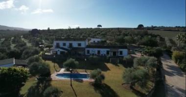Casa con terreno en venta en Arcos de la Frontera, El Romeral photo 0