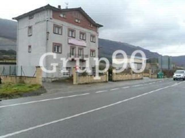 Edificio en venta en Ziordia, Olazagutia photo 0