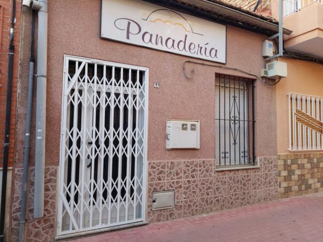 Local comercial en venta en Beniaján, Centro photo 0