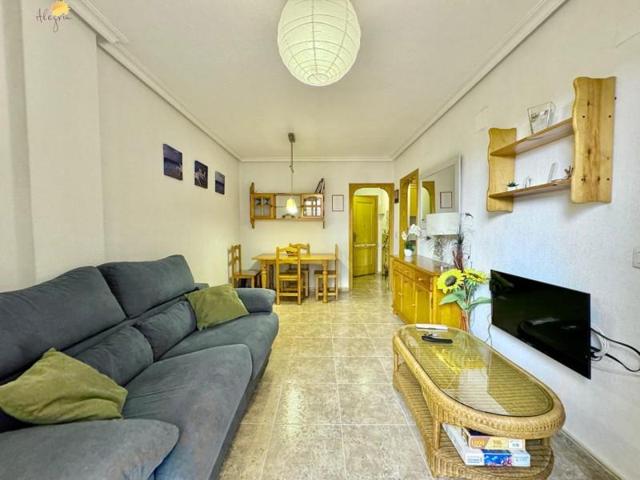 Apartamento en venta en Torrevieja, Playa de los locos photo 0