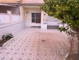 Adosada en venta en Elda, Torreta photo 0