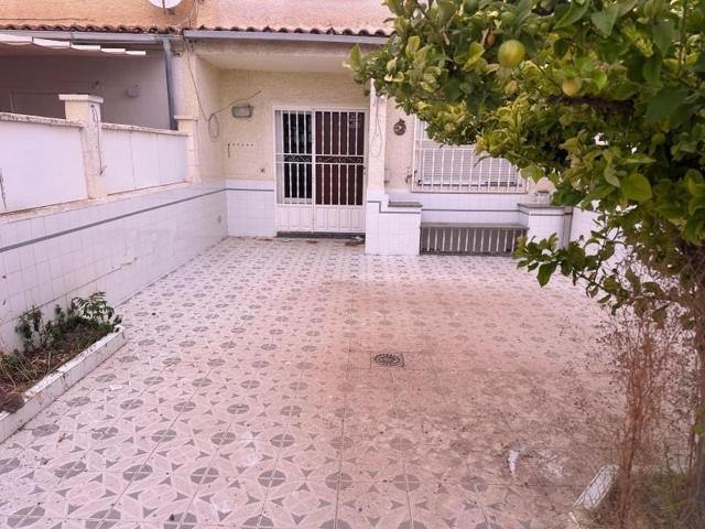 Adosada en venta en Elda, Torreta photo 0