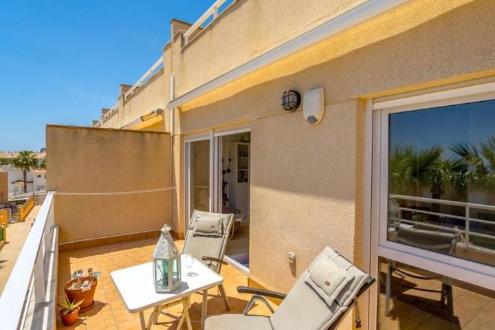 Apartamento en venta en Orihuela Costa, Agua Marina photo 0