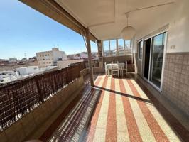 Apartamento en venta en Alicante, Centro photo 0