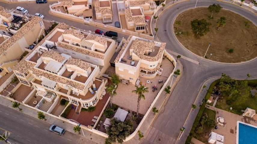 Chalet en venta en Torrevieja, Torretas photo 0