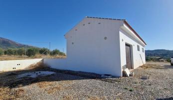 Casa con terreno en venta en Alhaurín el Grande, Dehesa baja photo 0