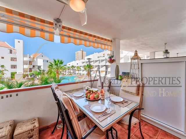 Apartamento en venta en Los Cristianos, Avenida Juan Carlos I, 38650 photo 0