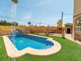 Chalet en venta en Orihuela photo 0