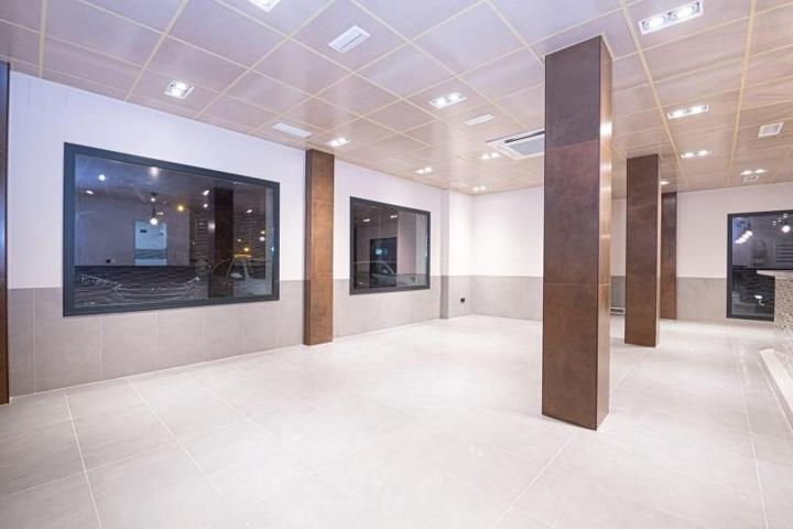 Local comercial en venta en Lucena, Llano de las tinajerias photo 0