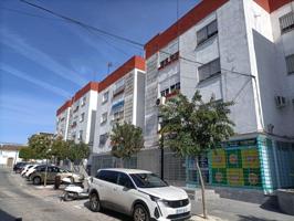 Piso en venta en Pilas, CENTRO photo 0