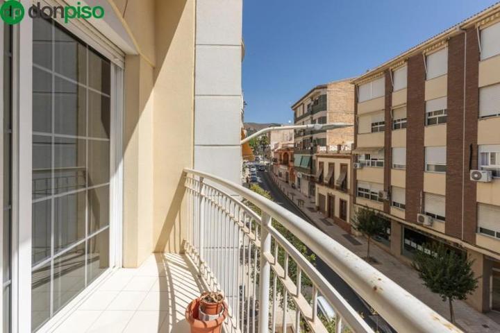 Piso en venta en Motril, Centro photo 0