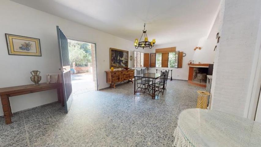 Casa con terreno en venta en Córdoba, Las Dos Columnas photo 0