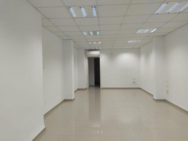 Local comercial en venta en Valencia, Valencia photo 0