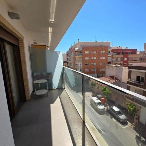 Apartamento en venta en Torrevieja photo 0